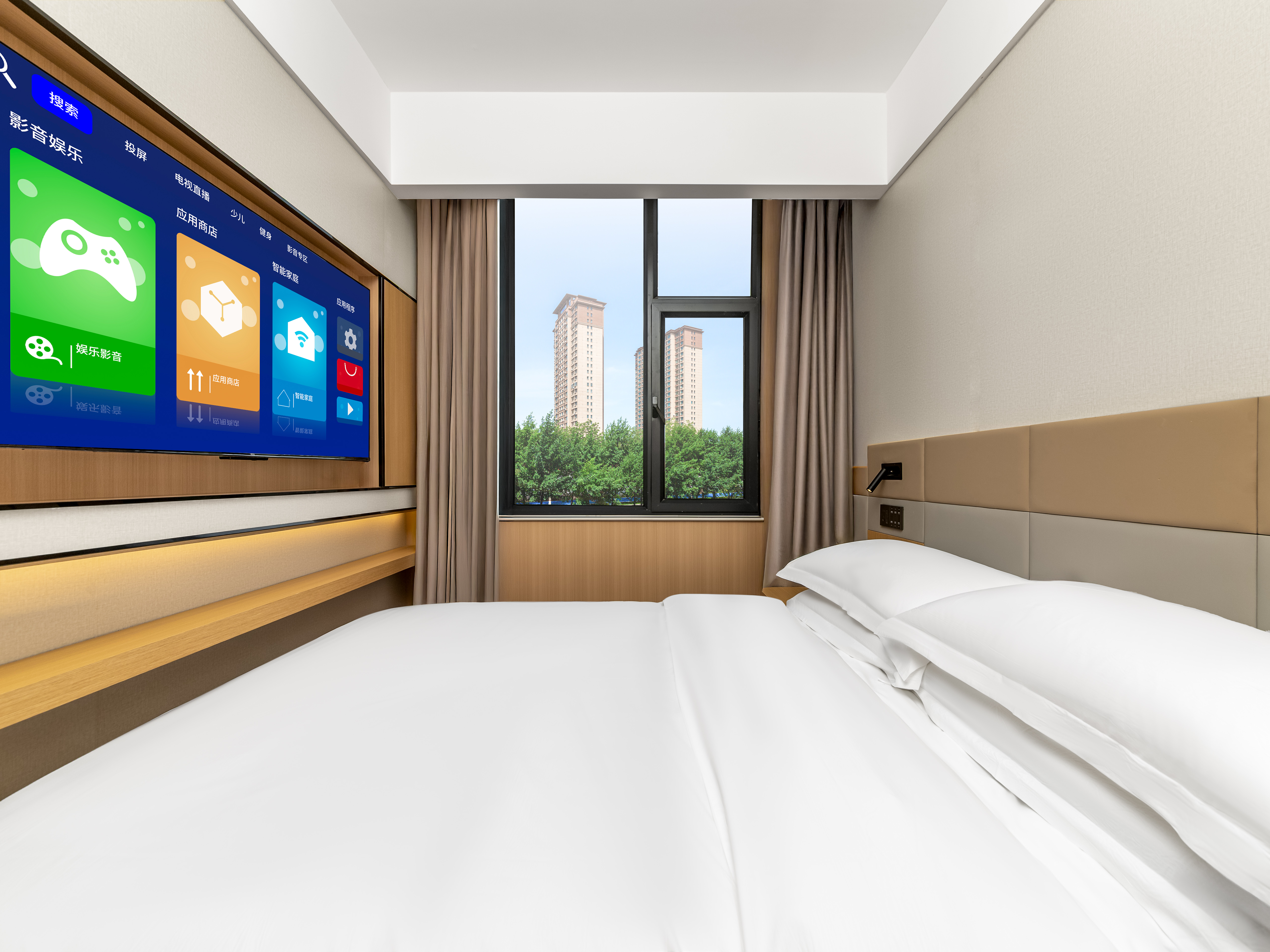 玲瓏丨雅緻大床房