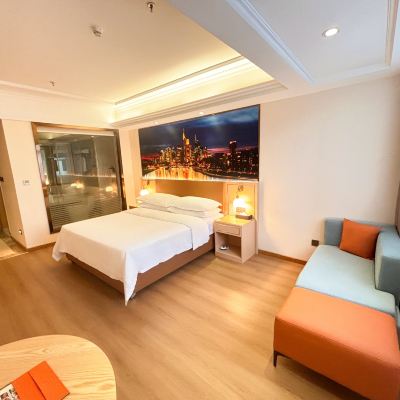 高級大床房 維也納酒店（河源高新一路店）優惠