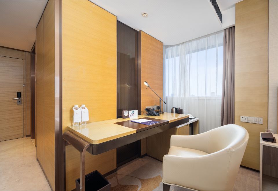 维景高级超大床间