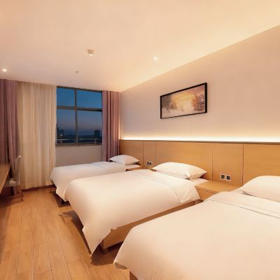 豪華三床房 領航精品飯店（深圳寶安國際機場T3航廈店）優惠