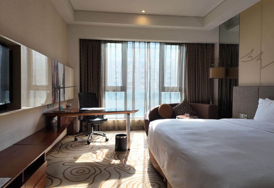 Holiday Inn Shanghai HongqiaoHoliday Inn Superior Double Room