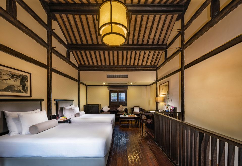 街景复式家庭套房