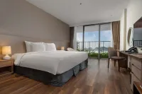 Flamingo Cat Ba Sea Residence , Sky Villa Premier Ocean View King Bed