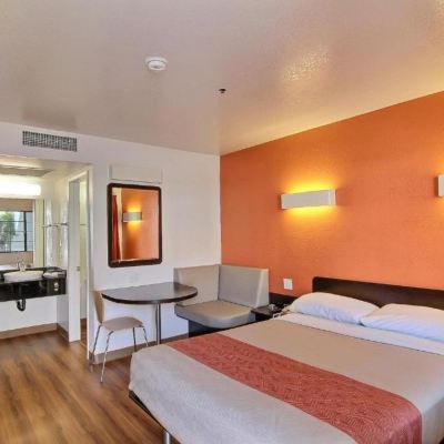 1 King Bed | Non-Smoking, Micfridge, Sofa-Bed Motel 6 Brinkley, AR Promo Code