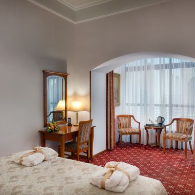 高級雙人床加床 布拉格七天精品酒店優惠