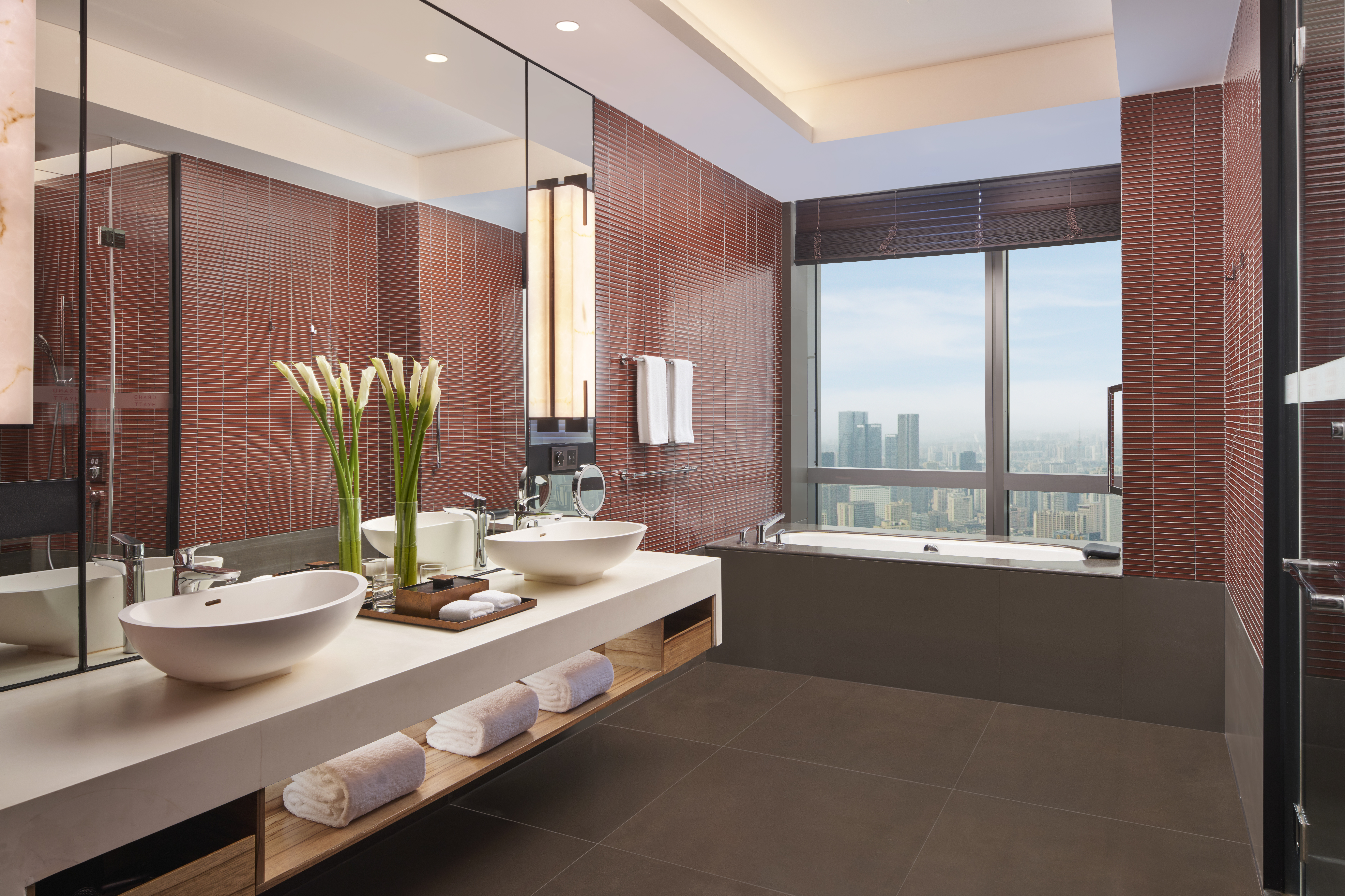 君悅豪華大床房（帶單人梳化床）