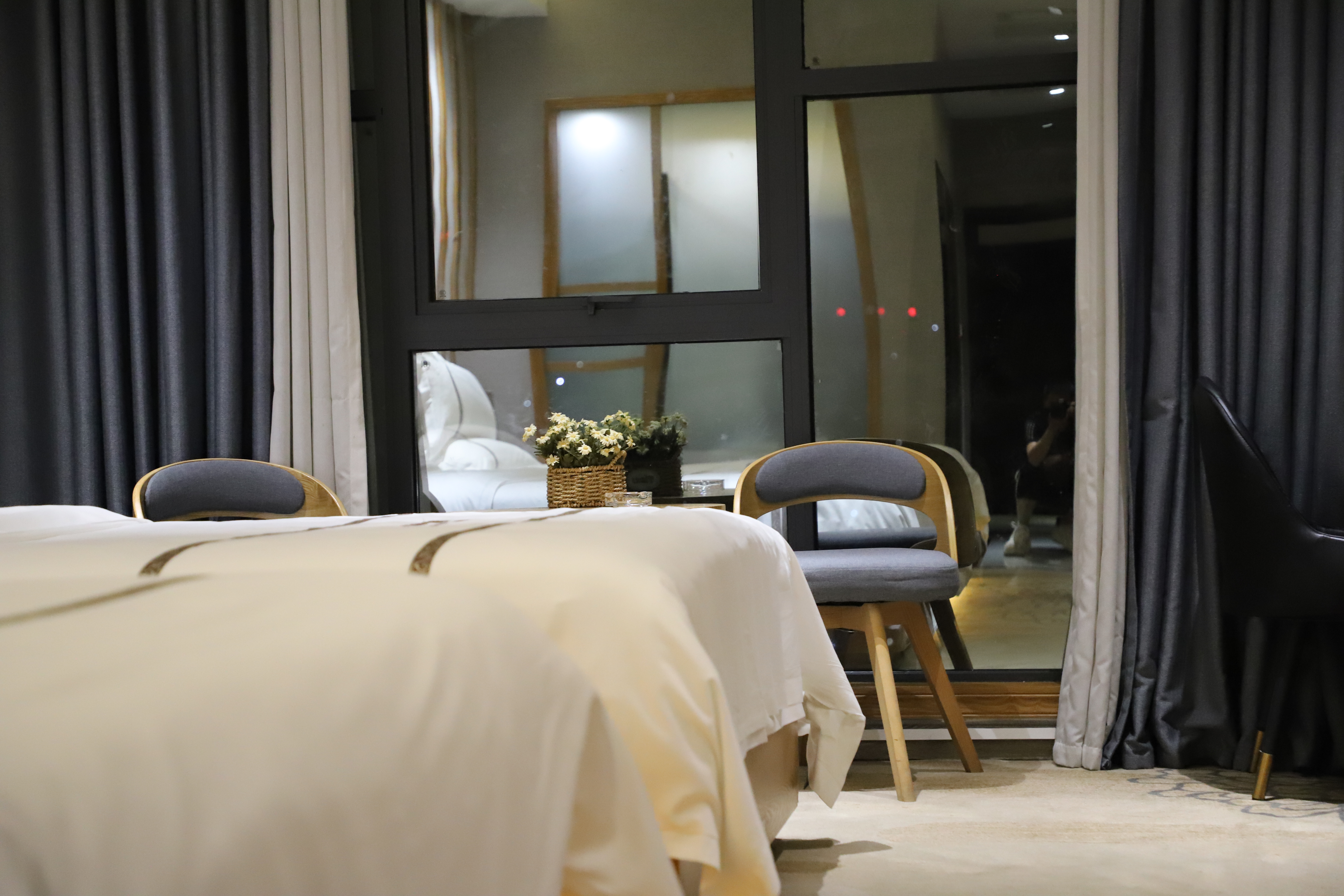 江景瑶隐双人间