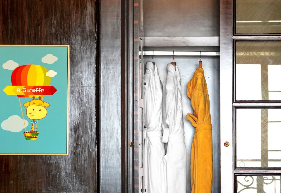 城堡江景親子房