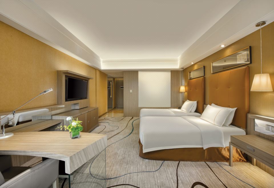 Royal Garden Hotel DongguanDeluxe Montain-view  Twin Room(with balcony)