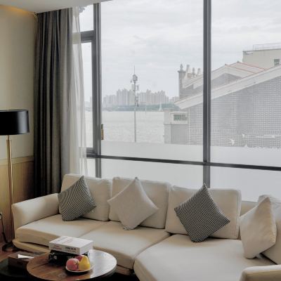 豪華側江大床房 惠州朗曼飯店（西湖水東街店）優惠