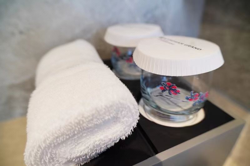 荔枝主题双床房