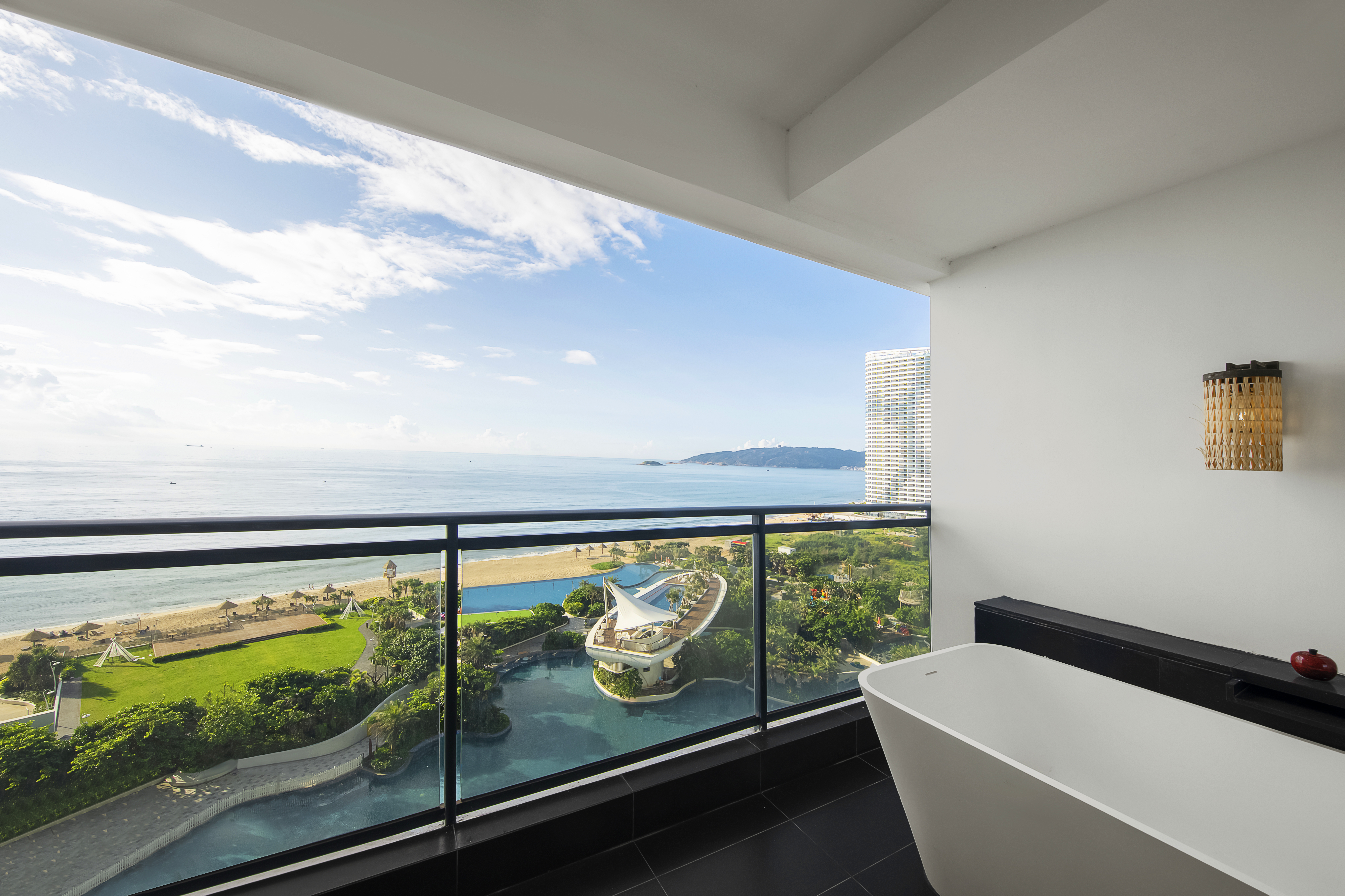 天逸高级正海景家庭套房