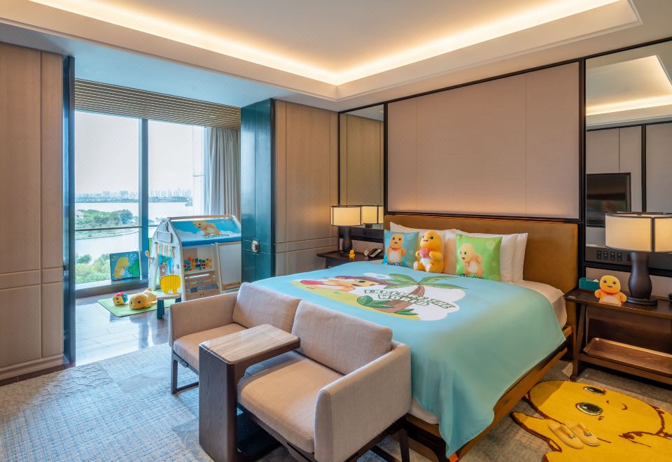 奶龙亲子主题湖景套房