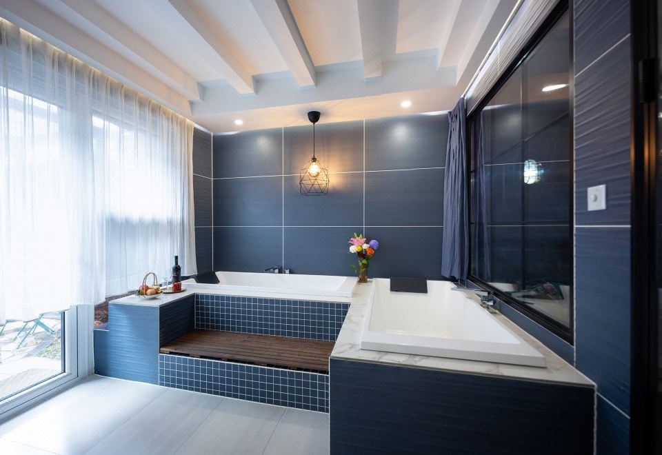 Fengcheng No.12 CourtyardGarden-view Light Luxury Twin Room (Relaxing Courtyard + Private Hot Spring + Private Outdoor Hot Spring)