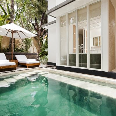 Pool  King Suite