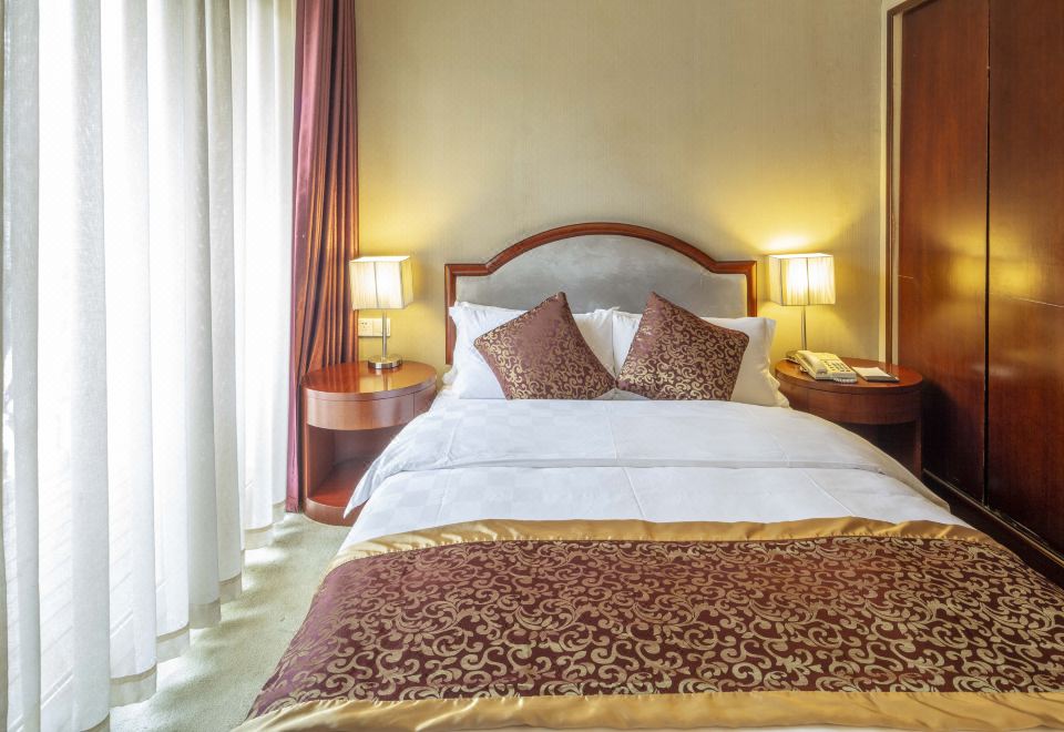 Asia Gulf HotelCozy Queen Room