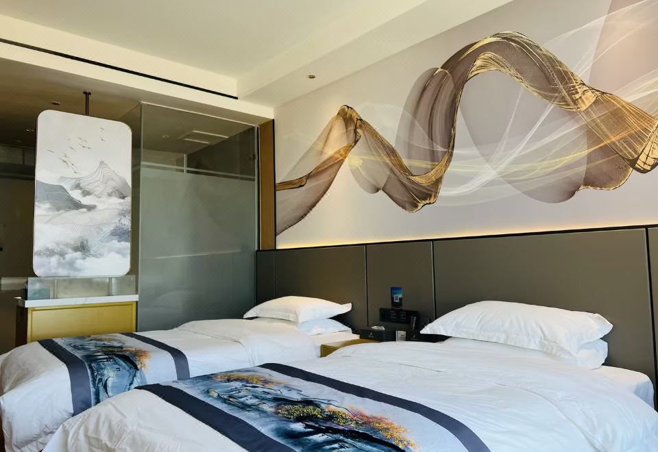 Haixi Grand Chaidan Emerald Lake HotelBasic 2-bed Room