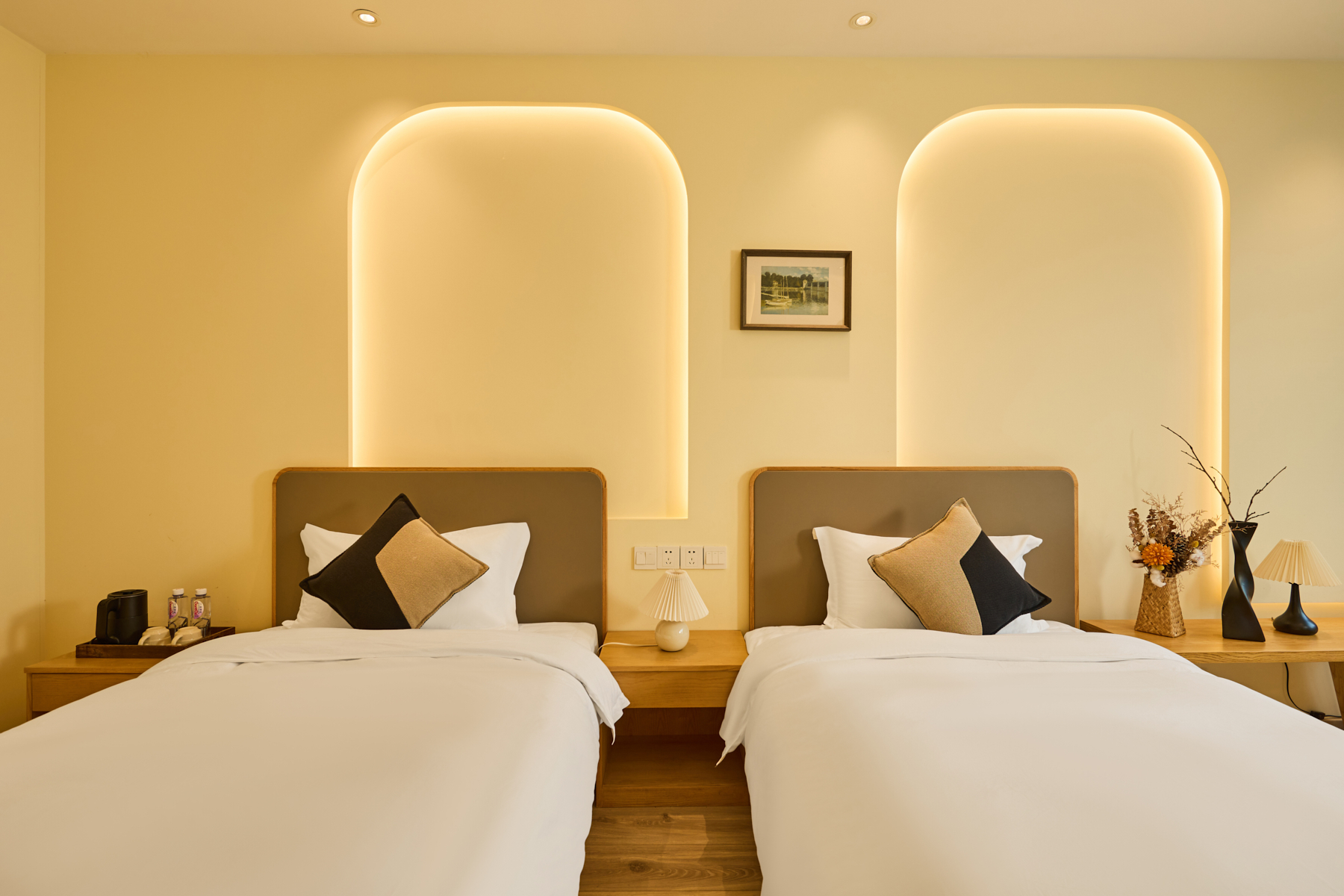 松茶地暖双床房（地中海风格+假山流水）