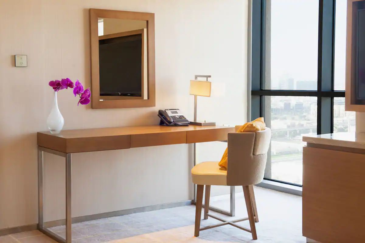 俱乐部豪华特大床间