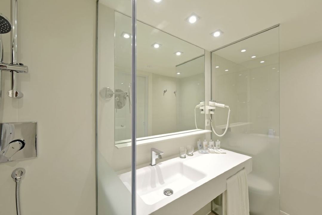 家庭房（2位成人、1小童）