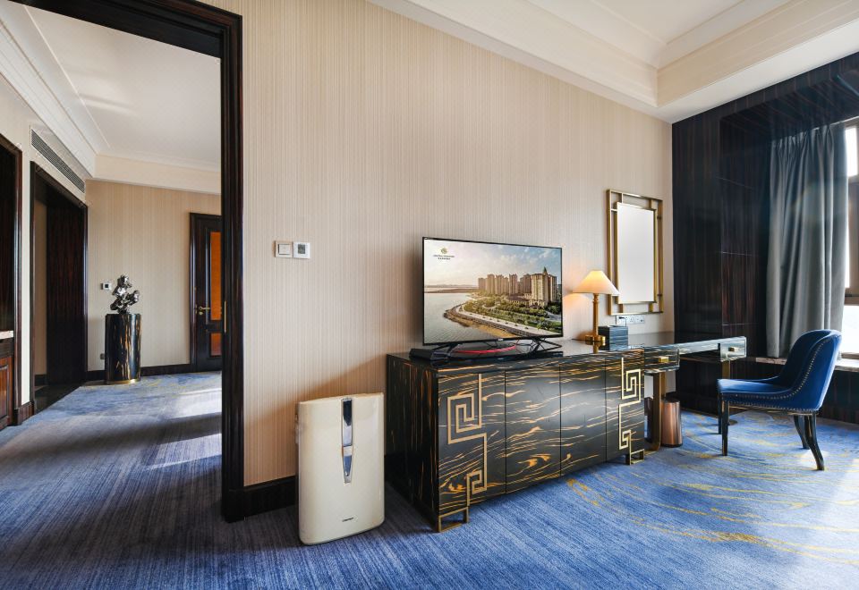 Chateau Star River QingdaoSuite With Sea View