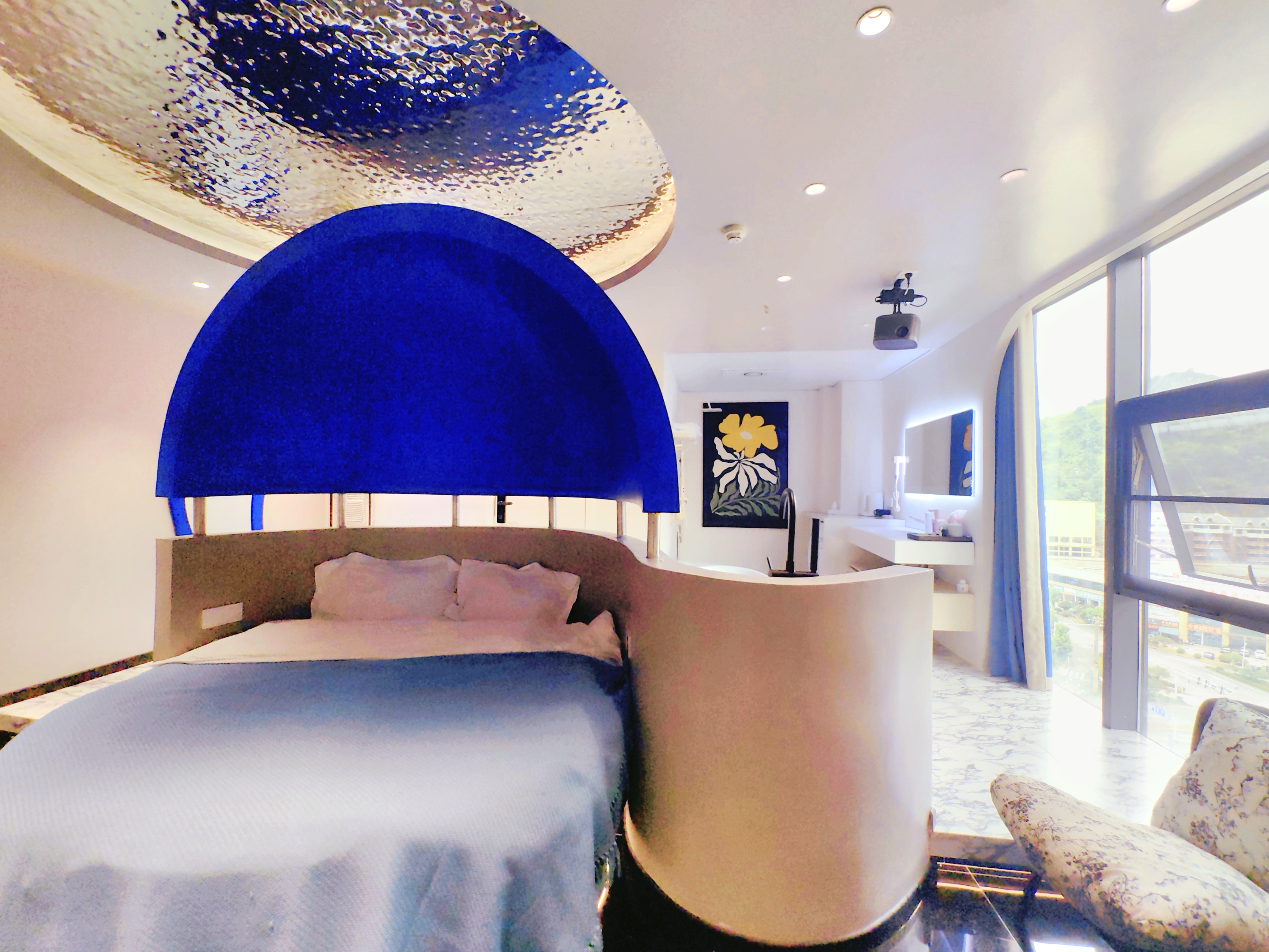 愛丁堡（浴缸·冰箱·洗衣機·沙發·巨幕投影·智能客控）