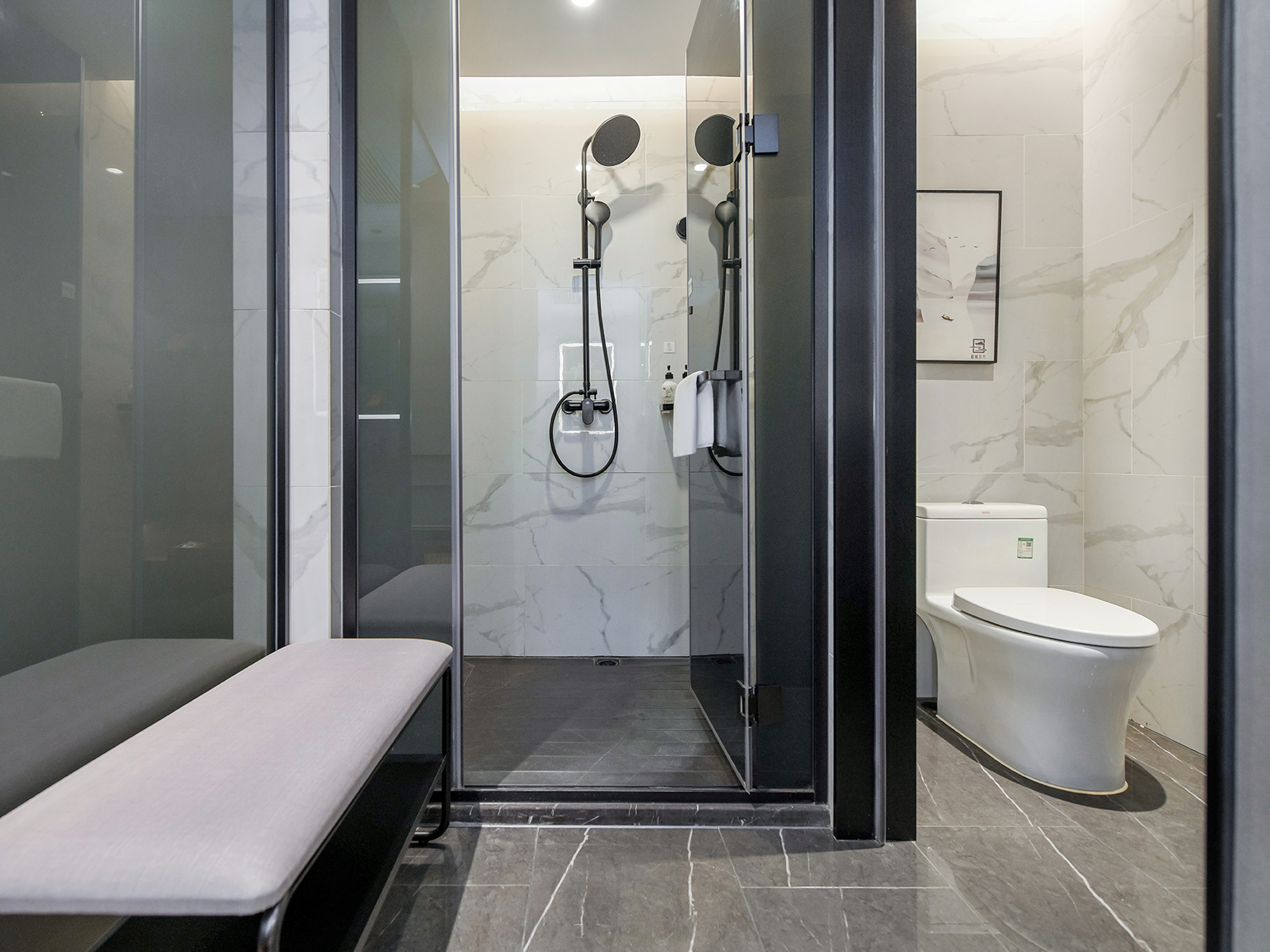 豪华三床房（落地窗+休闲时光）