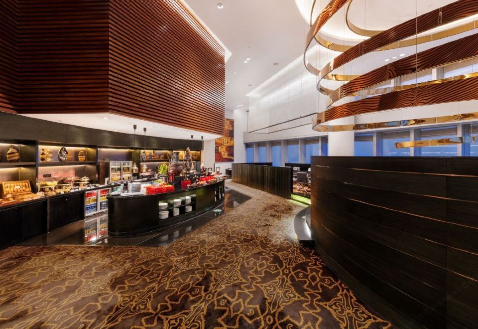 InterContinental NanjingConnecting Suite - Lake View Two-Bedroom (Urban Cityscape View)