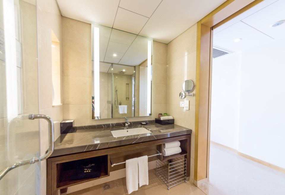 栖园楼豪华家庭三人间（静谧+全景落地窗+室内泳池）