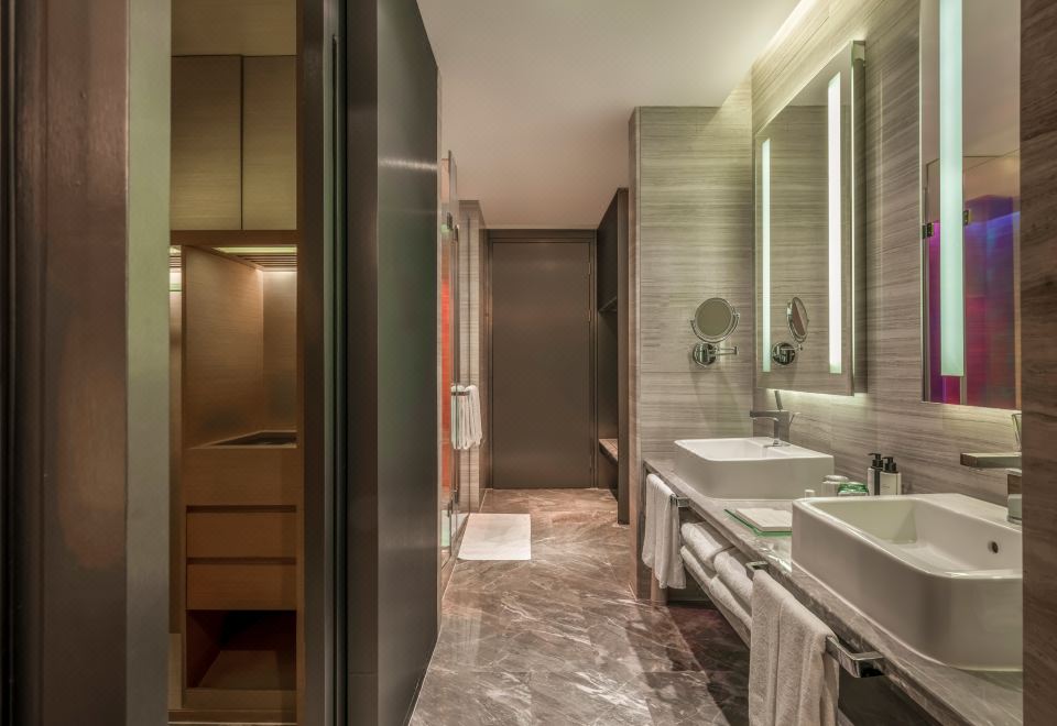 Langham Place GuangzhouFeatured Room