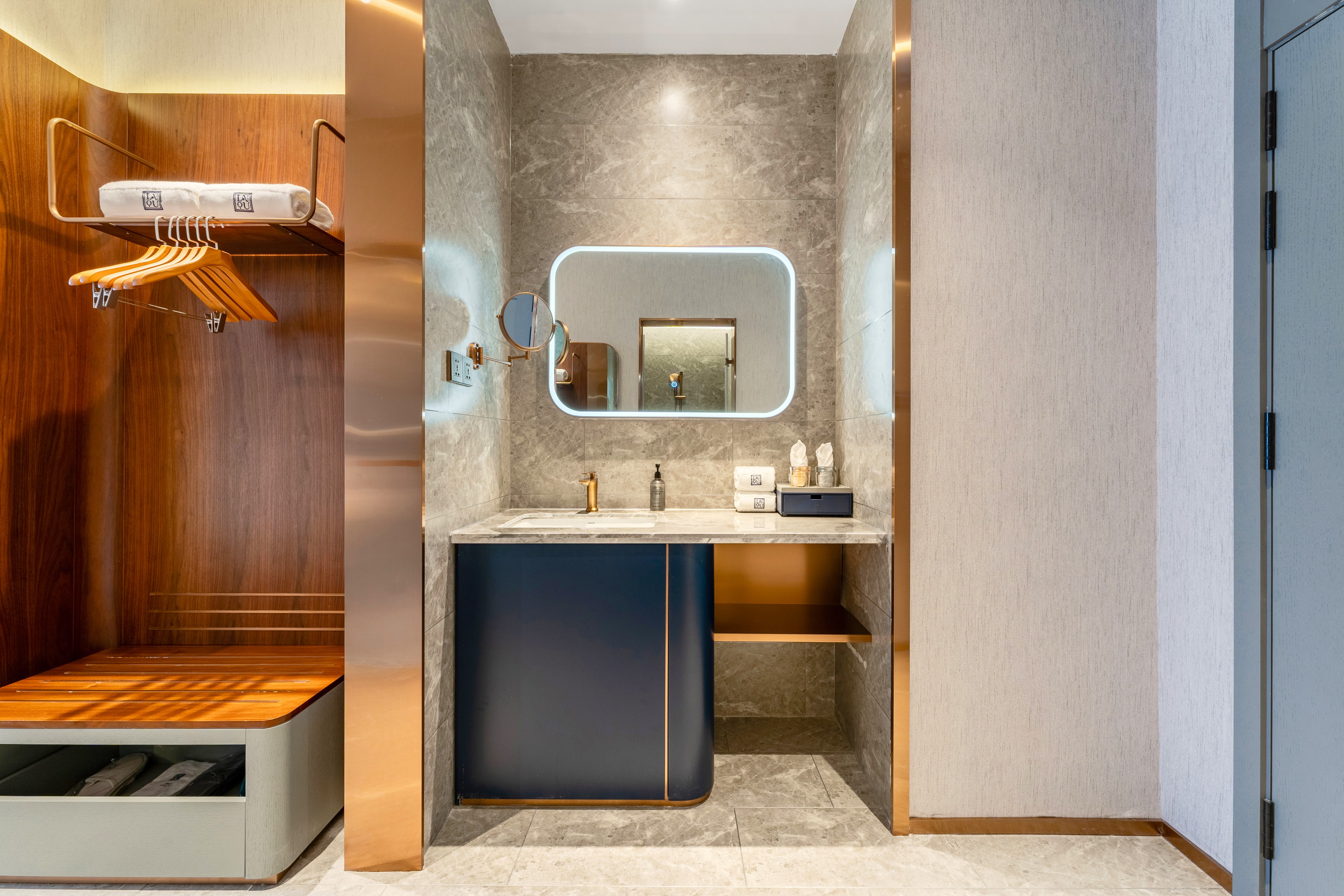 兰逸豪华双床房（智能客控+金可儿床垫+舒适办公桌）