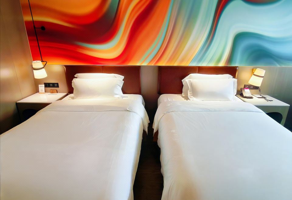 標準雙床房（金可兒床墊+冰箱）