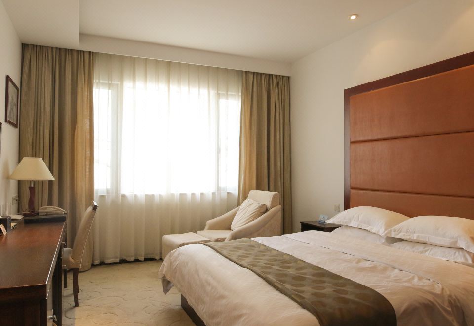 附楼雅致大床房