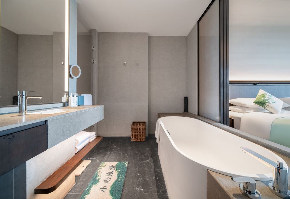 海嶼聽潮露營主題雙床房