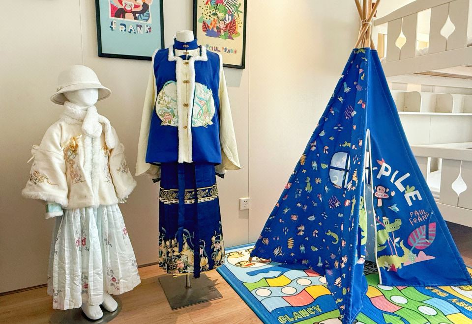 汉服?亲子家庭套房