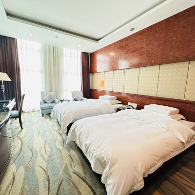 高級雙人房 佛山水雲天休閑酒店金沙洲店優惠