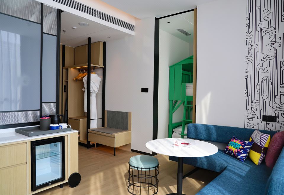 Aloft Beijing HuairouFamily Room