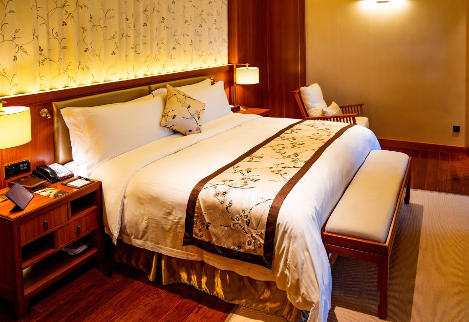 靜悅畔山庭院套房