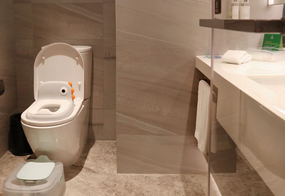 假日亲子大床房