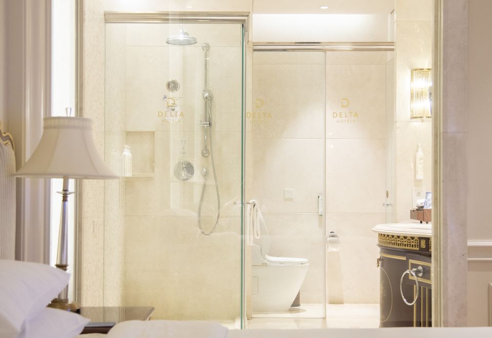 Delta Hotels Marriott Shanghai BaoshanSuperior Deluxe Double Room