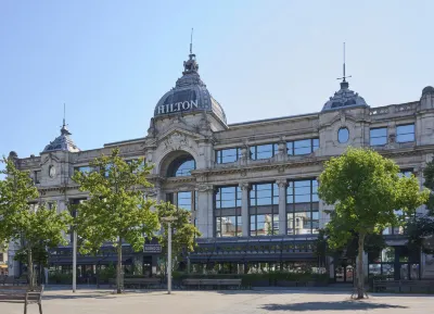 Hilton Antwerp Old Town Hotel a 