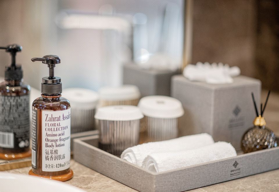 Jinling Yuntai HotelSuperior Deluxe Twin Room