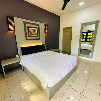 Deluxe Queen Room Tropical Resort Langkawi Promo Code