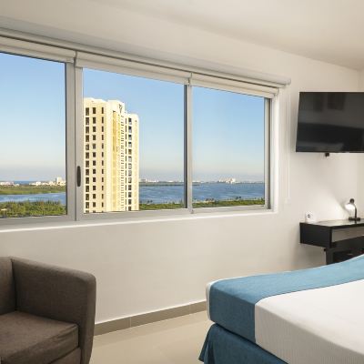 Standard Room Suites Malecon Cancun Promo Code
