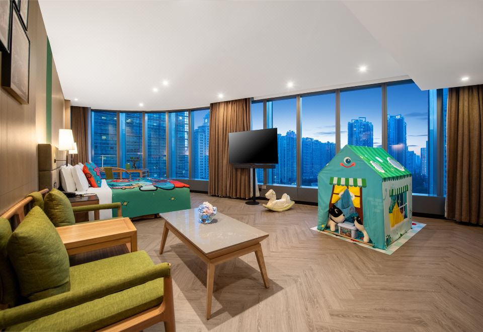 豪华小童主题大床房（超萌玩具+帐篷+270°大视野城景）