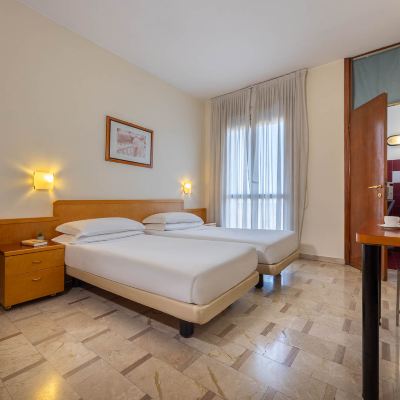 雙床間 - 帶小廚房 IH 飯店 - 亞崗公園米蘭公寓飯店優惠