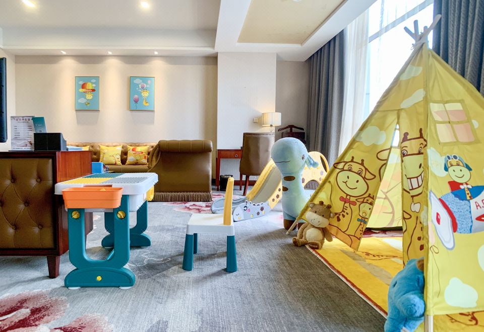 环游太空亲子主题房（智能马桶+康养小屋+记忆枕）