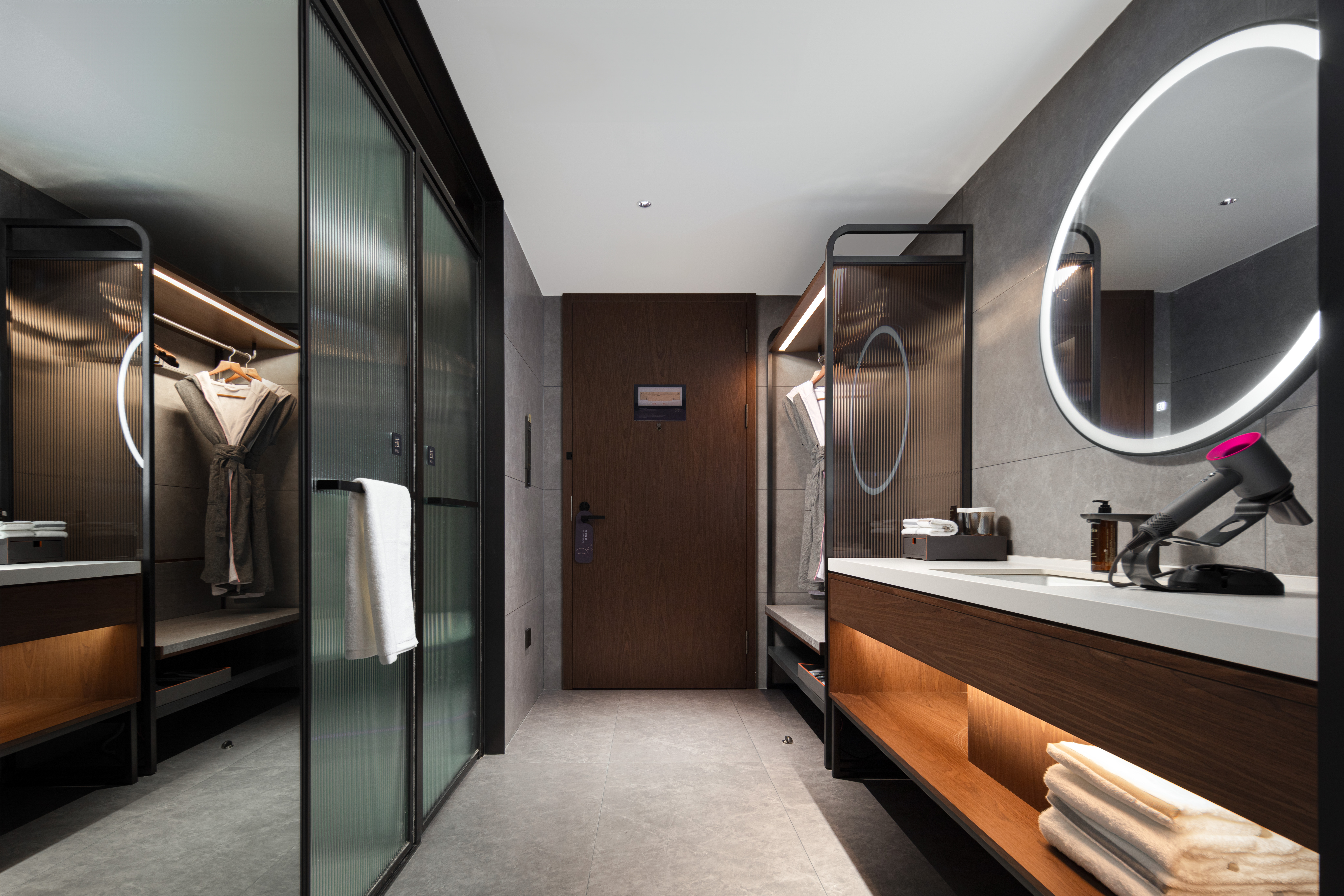 行政双床房（皮爷胶囊Coffee机+智能客控+零压床垫）