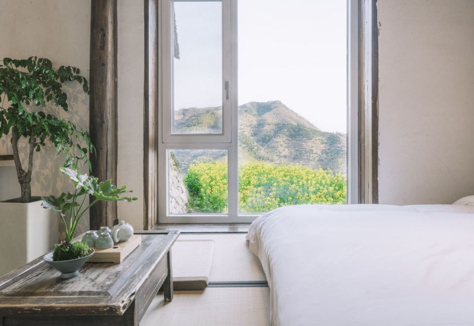 雪友-loft双卧峡谷梯田景观家庭房