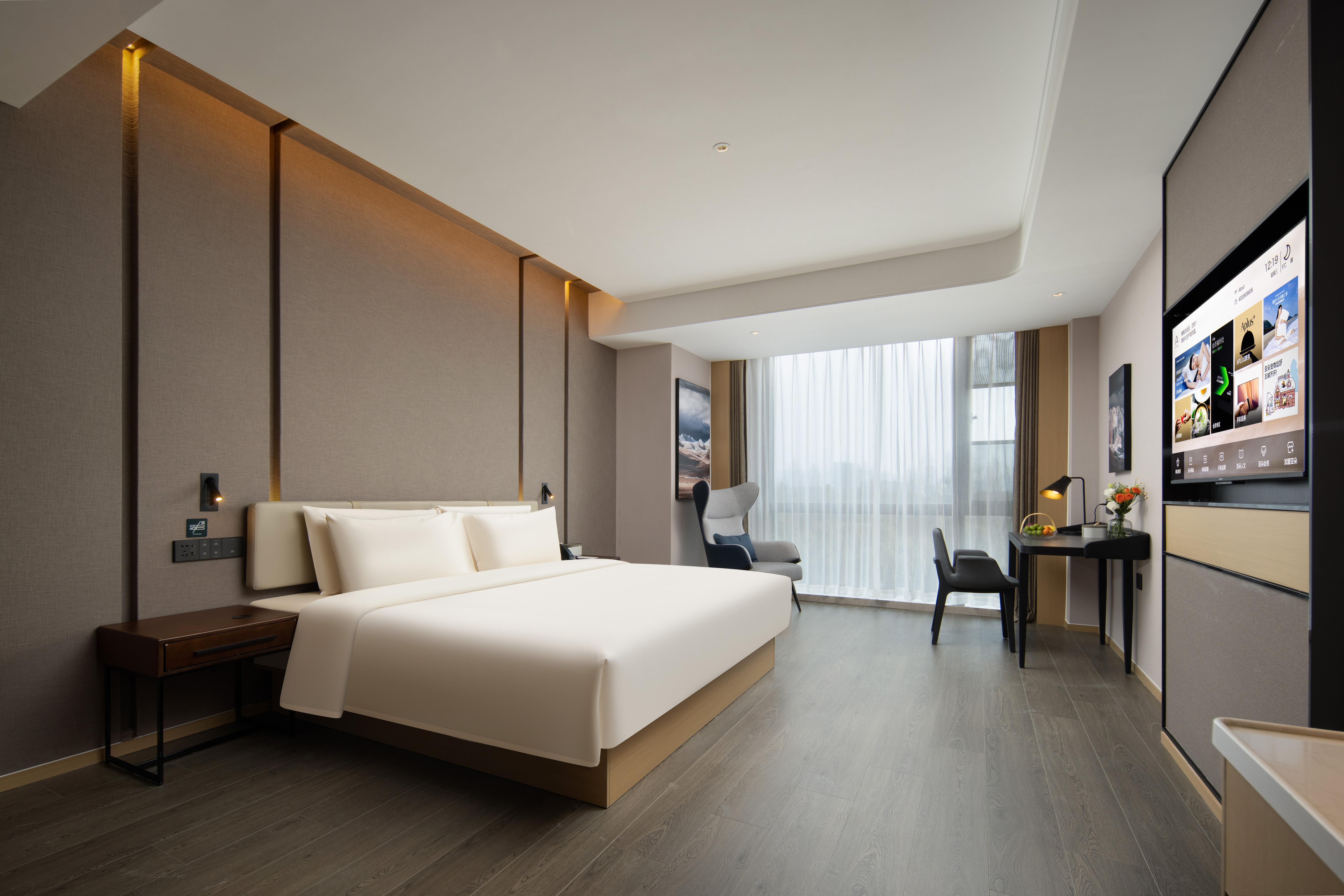 高级大床房【记忆枕+电视投屏】